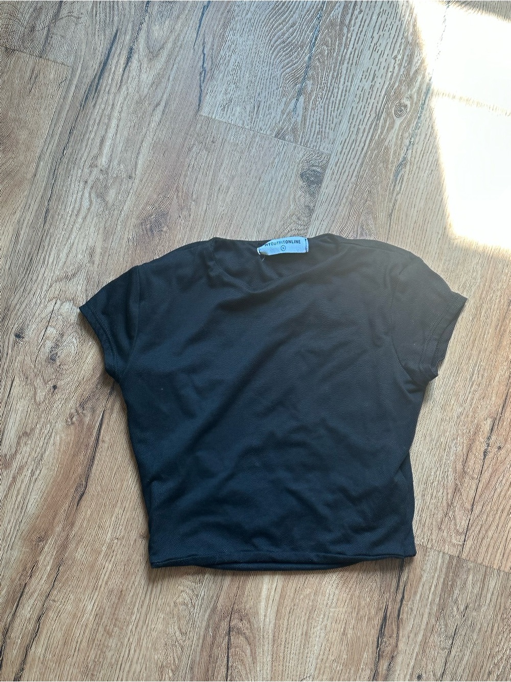 MyOutfitOnline Cropper Black Women’s Short Sleeve Tee -
